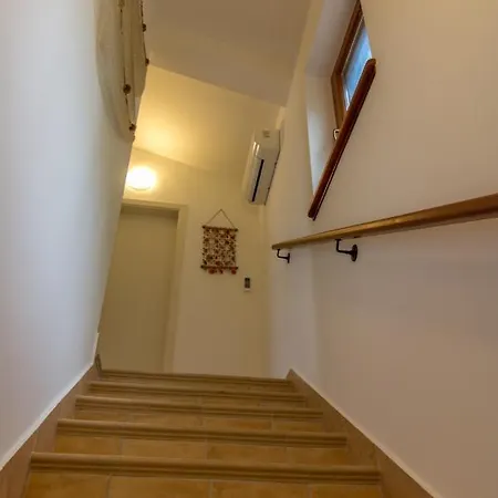 Charming In With Shared Pool Apartament Ripenda Kras